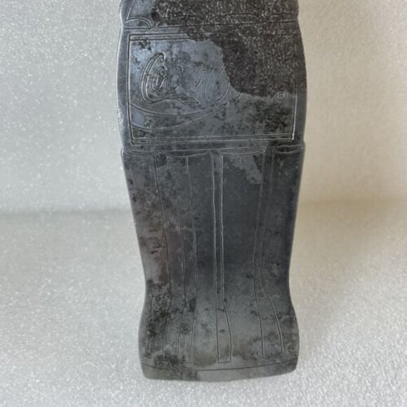 VINTAGE COCA-COLA Bottle Shaped Bottle Opener Flat Great for the Coke Bar - Picture 8 of 11